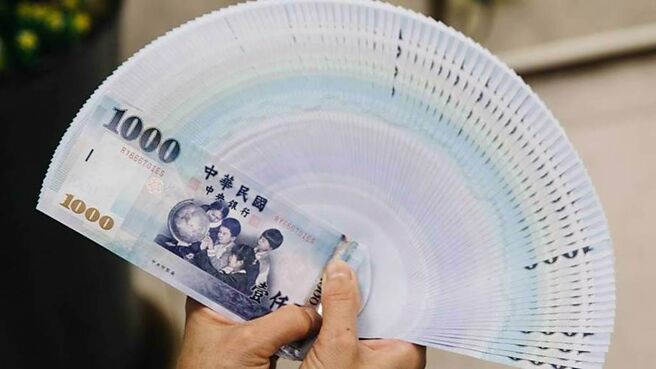 军公教年终工作奖金将于明年1月17日发放。（资料照）