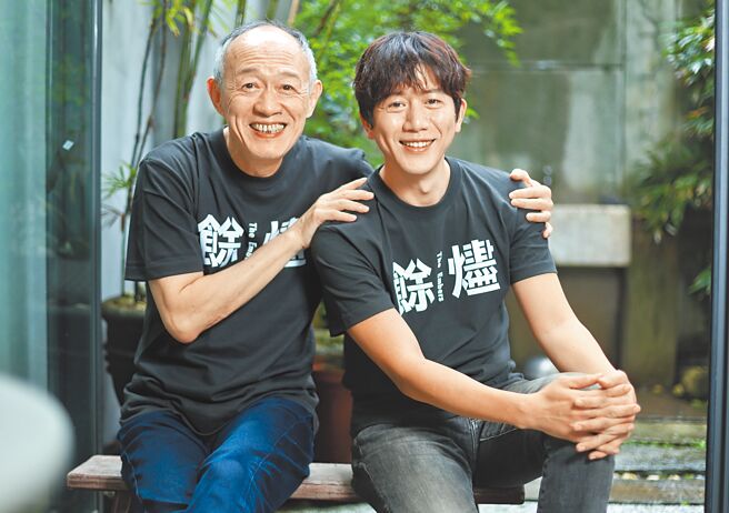 金士杰（左）跟莫子仪同是剧场演员出道，演戏的功底都很深厚。（陈俊吉摄）