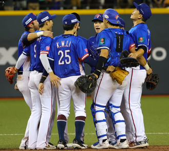 糗了！綠議員挺中華隊竟看大陸盜版直播 貼臉書炫耀被抓包急刪文