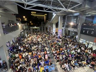 台南場戶外直播場遭擠爆 球迷敲碗成功 冠軍戰加開市立棒球場與新營場