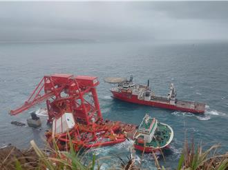 陸籍貨輪擱淺野柳 航港局限保險公司26日前提交處置計畫