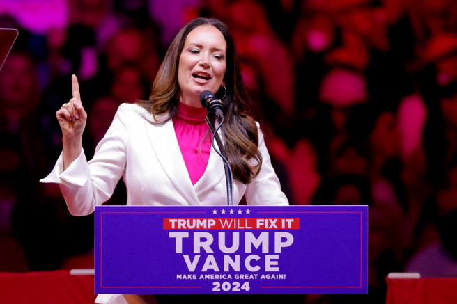 川普23日宣布提名前白宫幕僚罗林斯（Brooke Rollins）出任农业部长。（路透社）