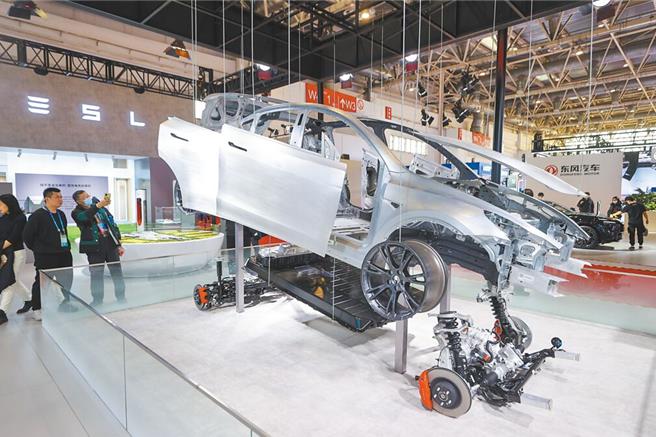 担心失去美墨加贸易协定，墨西哥修改法律移除陆制零件。（中新社）