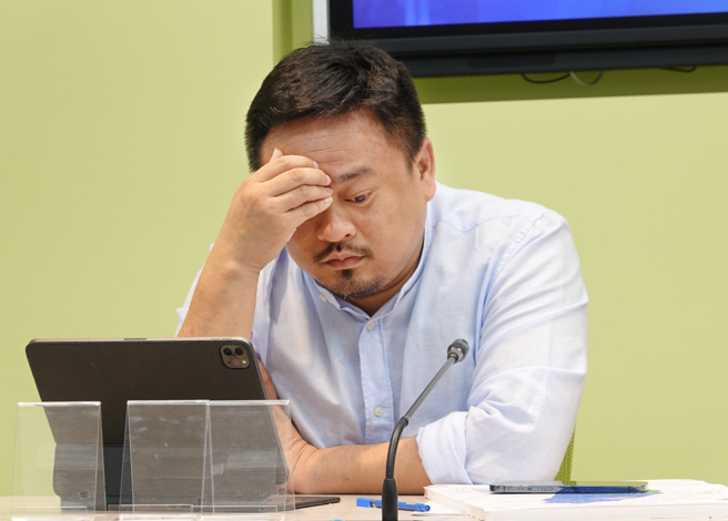 劳动部准部长洪申翰。（中时资料照，姚志平摄）