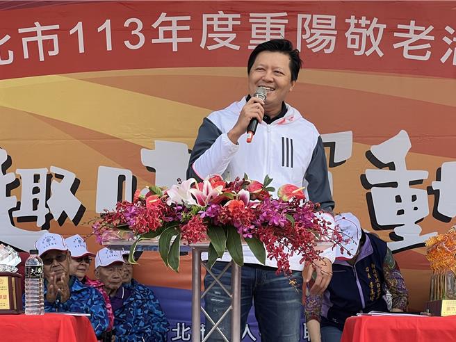 新北市副市長朱惕之出席長春運動會開幕儀式。（王揚傑攝）