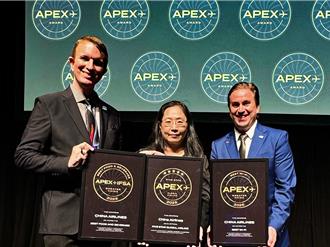 客艙服務三冠王 華航勇奪APEX五星航空大獎