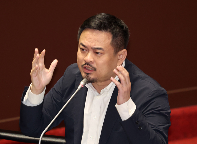 勞動部準部長洪申翰。（中時資料照，鄧博仁攝）
