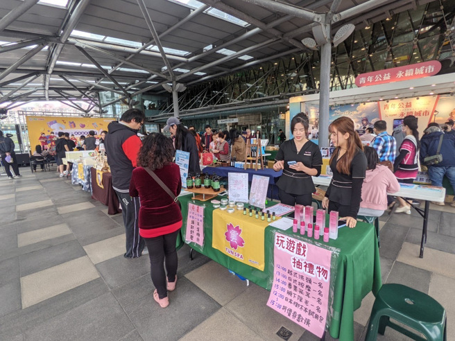 年底設市百年系列活動前舉辦成果發表記者會，望透過市集活動讓民眾認識及使用平台，並進一步認識在地的優質店家！（圖／基隆市文化觀光局提供）