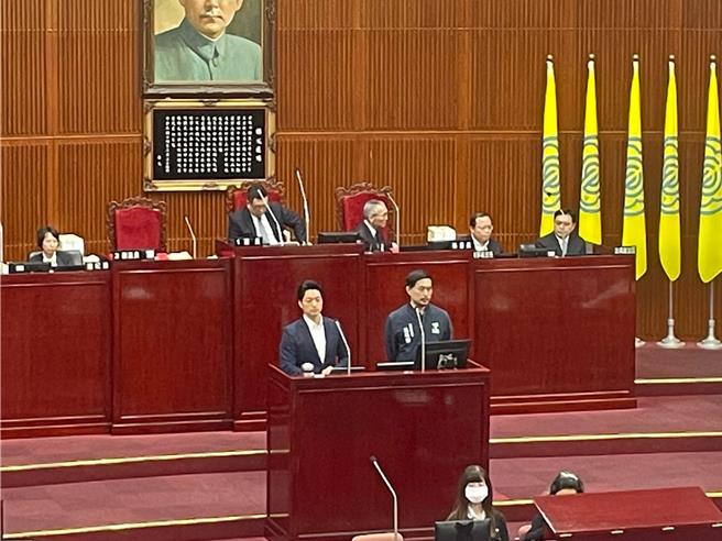 台北市长蒋万安25日赴议会施政总质询。（刘彦宜摄）
