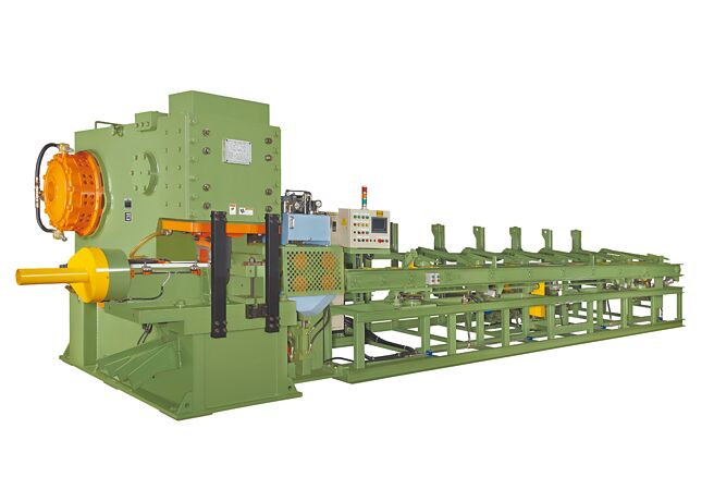 桂全「棒钢高速精密切断机」是汽门精密切断最佳利器。图／桂全提供