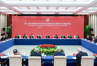 李強喊話反對「脫鉤斷鏈」：保護主義損害全球產供鏈