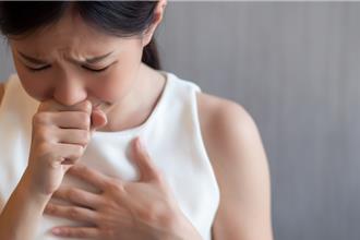 6旬妇食道癌前病变 微创治疗免于开胸手术