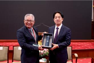 藥師全聯會理事長黃金舜晉見總統 提藥事政策3建言