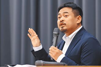 洪申翰向遭霸凌家屬致歉