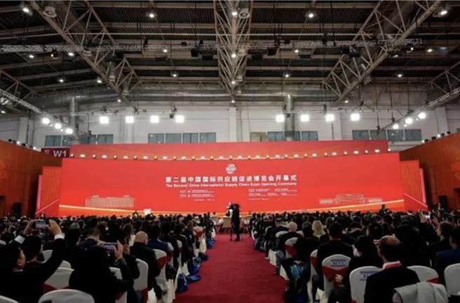 鏈博會今北京開幕，美商代表籲：中美兩國政府應提高政策確定性。（新華社）