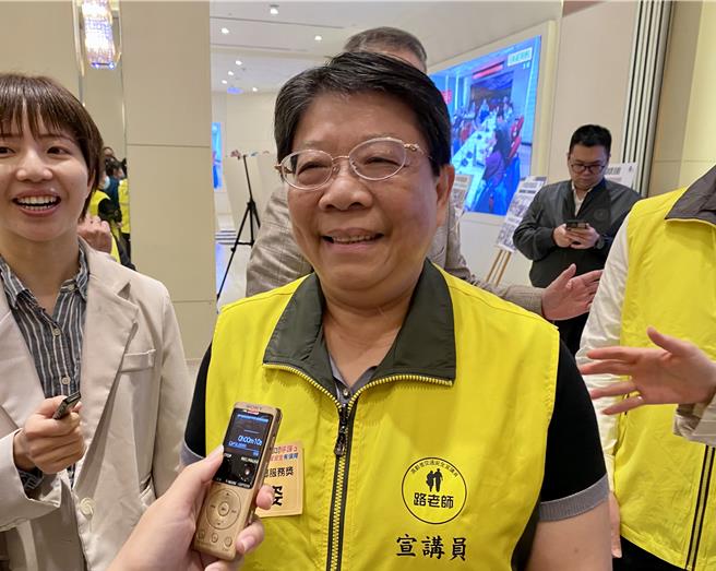 路老师年度贡献奖、偏乡服务奖得主林秀姿。（蔡明亘摄）