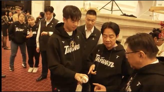 自曝曾想当随扈　赖清德让黄子鹏圆梦一天。文总提供