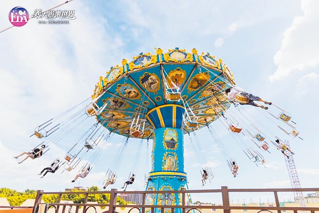 賀中華隊奪冠，義大遊樂世界全票買1送1。（義大世界提供）