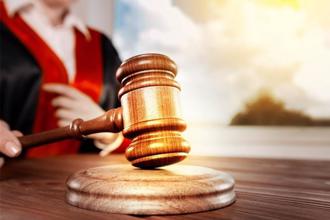 不爽前女友要出售他愛車  男怒持空氣槍衝她公司開4槍