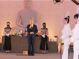 上千人齊聚雲林梟雄黃村告別式 韓國瑜現身致意：萬緣放下