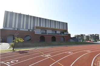 彰化百年花壇國小斥1.5億翻新 活動中心融入「磚窯」意象獲獎