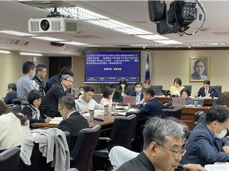 清潔隊員福利縮水！今年僅剩1包米 彭啟明允諾改善