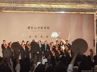 勞動部北分署公務員因霸凌輕生 陳明仁引泰戈爾詩句反思