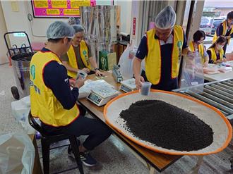 鹿谷凍頂烏龍茶評鑑開跑 特等獎每斤30萬元 4724茶農參與