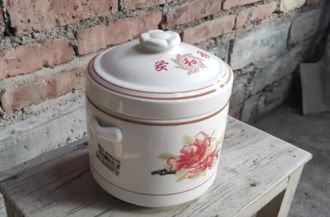 「骨灰罐」竟有把手還眼熟 廣東殯儀館免費送！還可燉湯