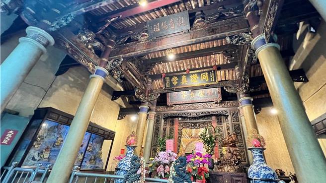 管委會擬重建旌忠廟，引發部分信眾反彈，認為「決策太草率」、「大師級作品恐不保」。（張毓翎攝）