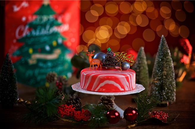 麵包坊节庆限定「耶诞礼讚」6吋蛋糕，节庆限定价980元。（神旺普诺麵包坊提供／吴娮翎台北传真）