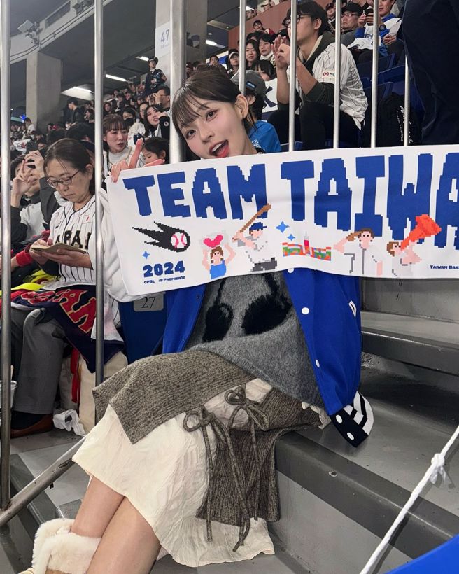 林襄日前现身东京巨蛋为中华队加油，事后被日媒以「世界美女降临东京巨蛋」为题做报导。（图／翻摄自林襄IG）