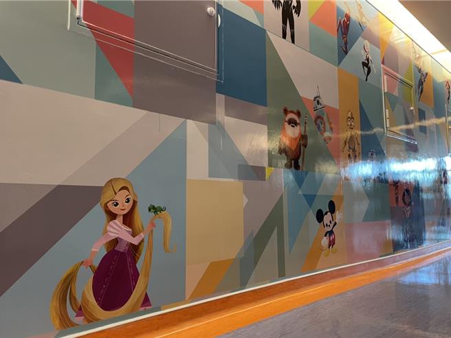 迪士尼主題兒童門診治療中心正式啟用（鄭郁蓁）