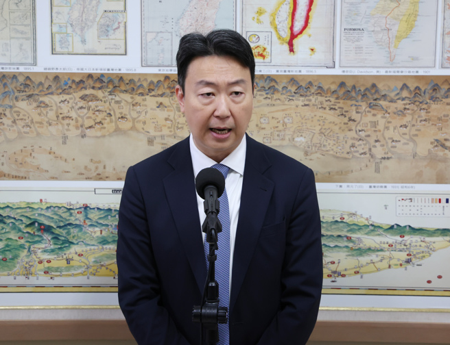 交通部长陈世凯27日在立法院受访。（姚志平摄）