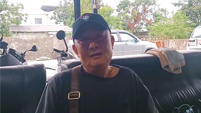 林昱珉與妻子是青梅竹馬，岳父謝福明看著女兒玩伴變女婿，他坦言「一開始有點不習慣」。（民眾提供／蕭嘉蕙台東傳真）