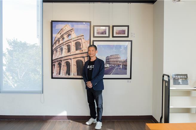 圣扬机构总经理陈正哲从学生时期开始学摄影，即日起在台中捷运乌日站、市政府站及松竹站，以及李科永纪念图书馆举办「忆访欧洲．艺游未尽」个人摄影展。（林欣仪摄）