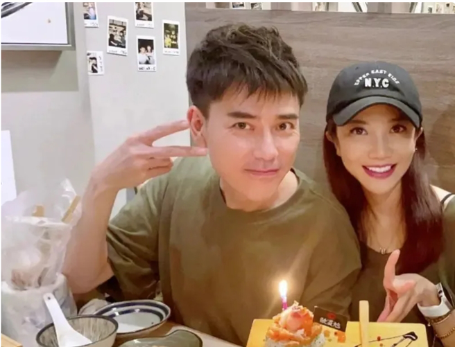 丁力麒（左）透露帮袁俪珊还了许多债务。（图／翻摄袁俪珊FB）