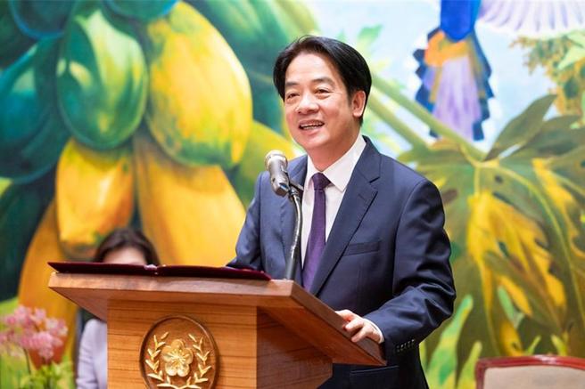 总统赖清德26日接见「中华民国第47届、海外华人第33届创业楷模暨创业相扶奖得奖人。图／总统府提供