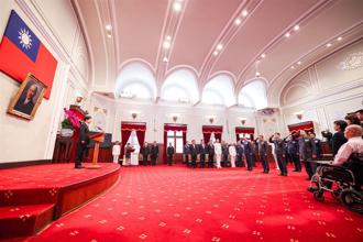 主持將官晉任授階典禮 賴總統：落實國防改革 給予更大支持