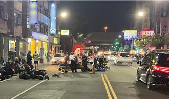 未禮讓直行車！騎士雙載撞上「無照少年」 釀3人受傷