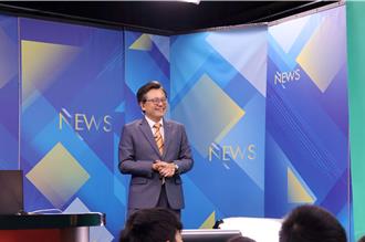 「氣象守護神」戴立綱教學有一套 攝影棚實景播報學員驚呆