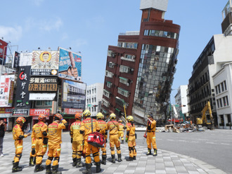 時代雜誌2024年百大照片出爐 花蓮天王星傾倒照入選