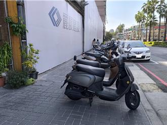 中市斥資1.54億元拓寬人行道慘成「機車停車場」   警取締1200餘件