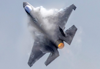 想砍65兆F-35「狗屎」戰機 馬斯克得過一大難關