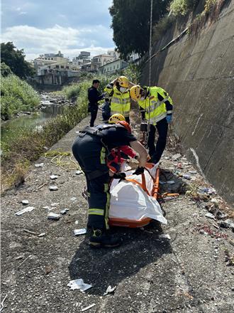 中市东势义渡桥下赫见男尸　警初步推测摔落意外