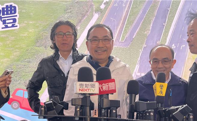 我國奧運金牌選手林郁婷參賽資格再次遭到質疑而退賽抗議，新北市長侯友宜再次發聲力挺。（呂健豪攝）