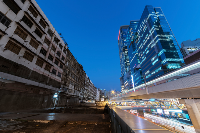 看好购房门槛较低与未来升值潜力，今年以来北京年轻人掀起抢购「老破小」房型的风潮。 （示意图:shutterstock/达志）