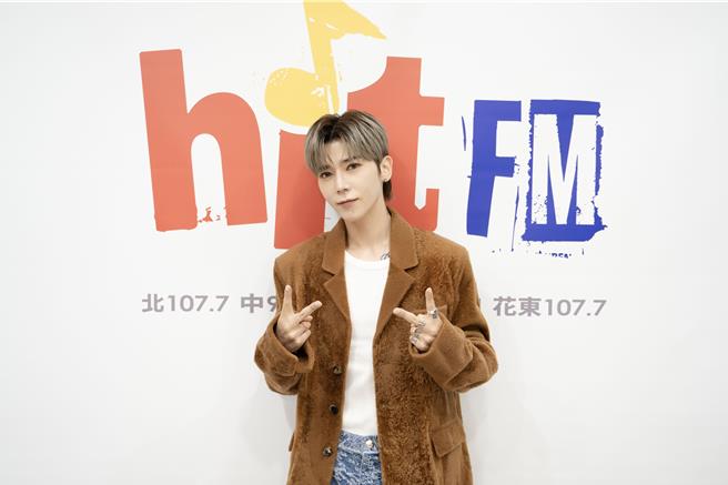 畢書盡接受電台節目訪問。（Hit Fm聯播網提供）