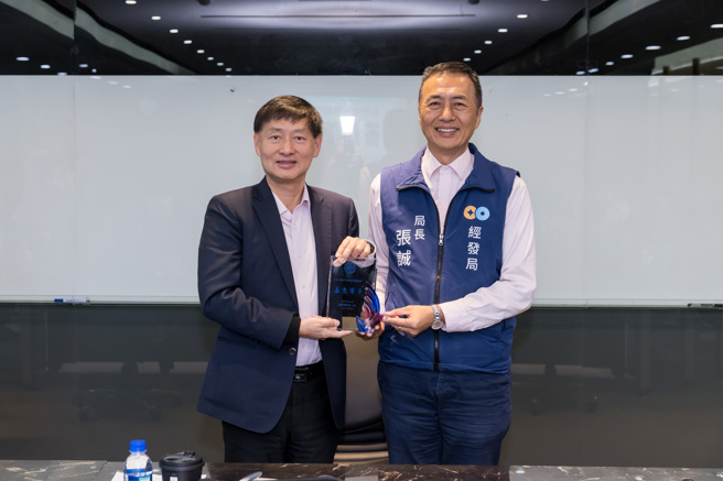 桃园市政府经济发展局办理「桃园Link产学培力平台」成功媒合臻鼎科技与健行科大产学合作。(照片/桃园市政府提供)