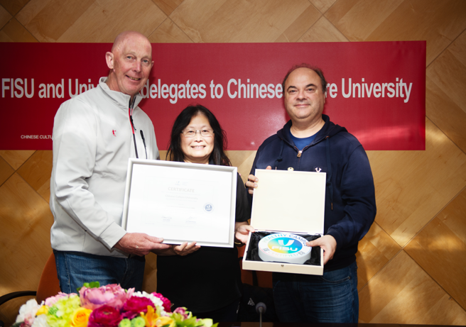 文化大學榮獲金牌健康校園認證，成為台灣首間獲得此殊榮的大學，也是全亞洲僅第三間取得該認證的學校。(照片/文化大學提供)